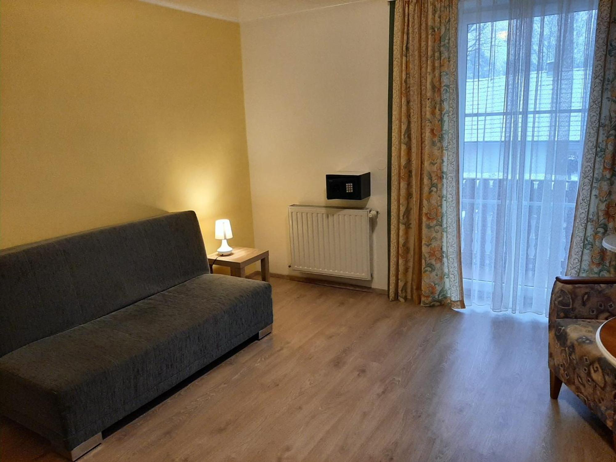 Hotel Altneudoerflerhof Bad Radkersburg Room photo